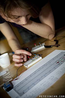page10b.jpg (17428 Byte)